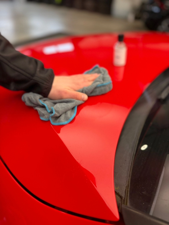 Hochglanzpolitur für perfekten Lackglanz